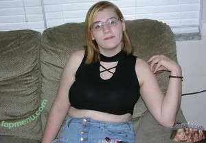 nude photo #0005