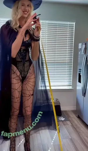 Amazon Allie / Amazonalli32 / alliephunter nude photo #0125