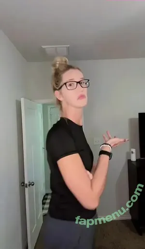 Amazon Allie / Amazonalli32 / alliephunter nude photo #0142