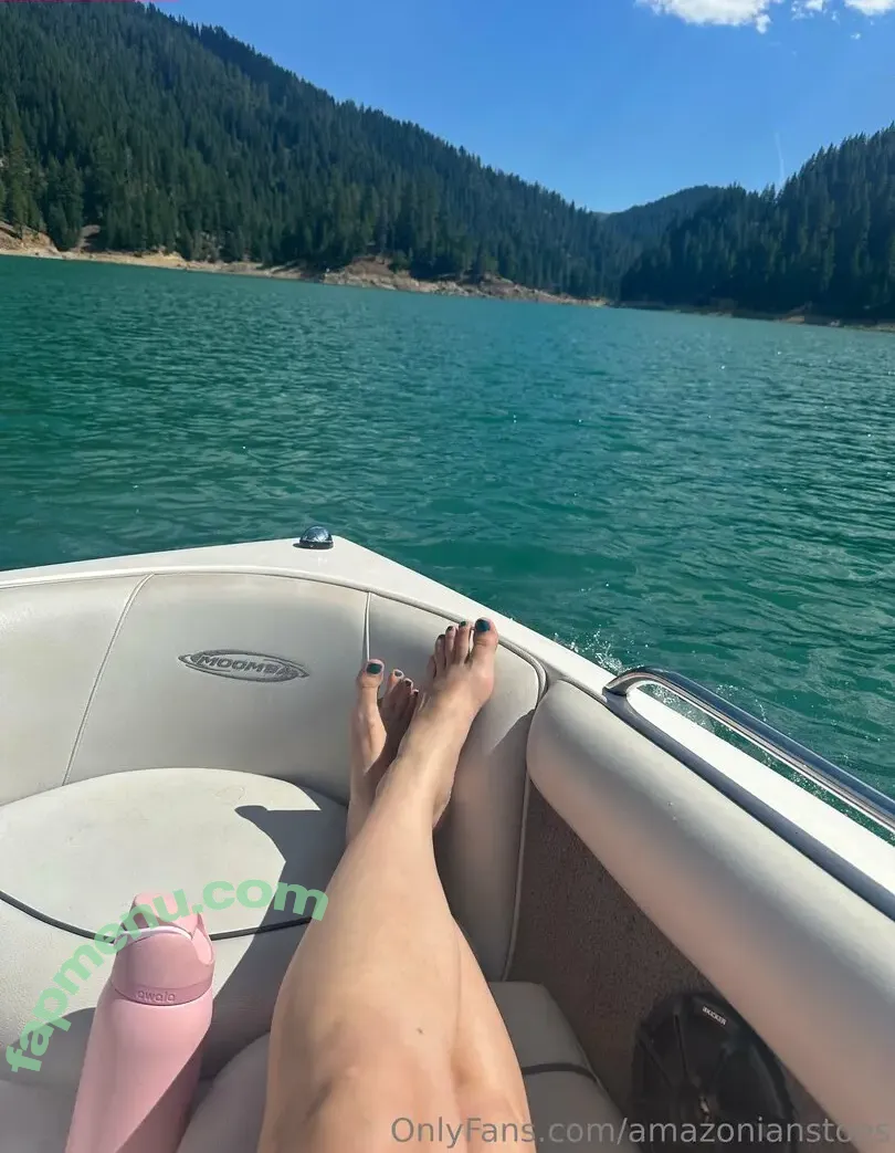 amazonianstoes nude photo #0029 (amazonfeet15)