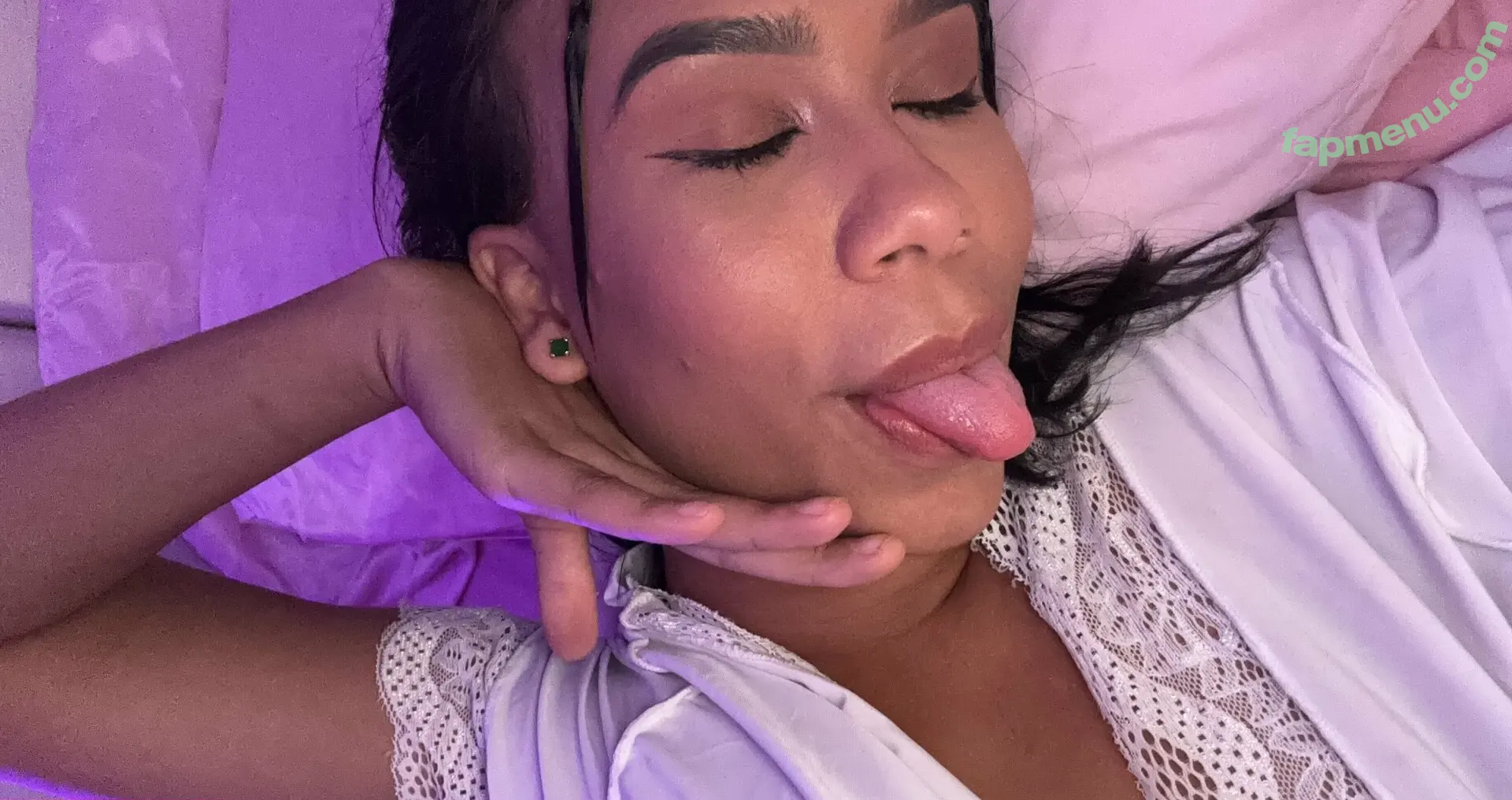 ambarxreyes nude photo #0014 (ambar_reyess)