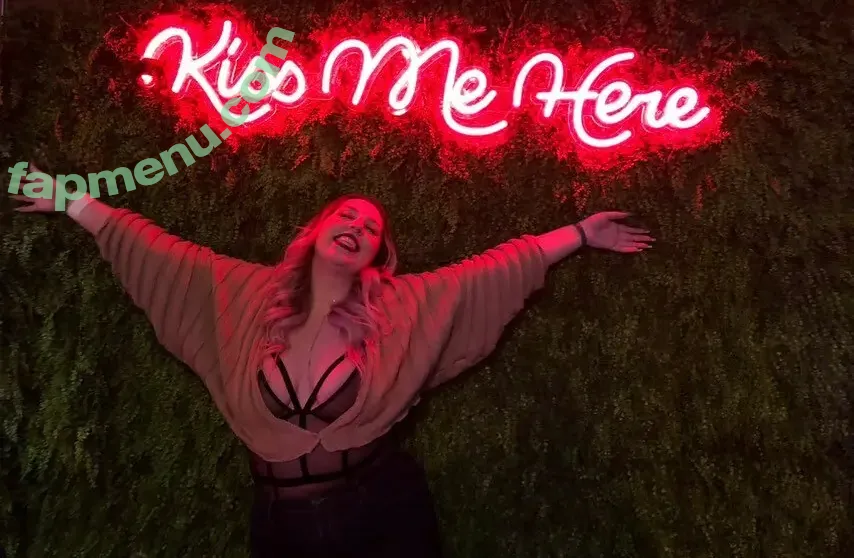 Amber Cherie nude photo #0024 (sowhatitsambzee / xPeachyPrincess)