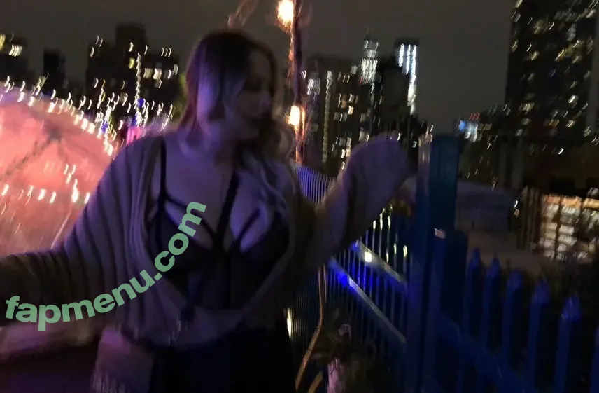 Amber Cherie nude photo #0028 (sowhatitsambzee / xPeachyPrincess)