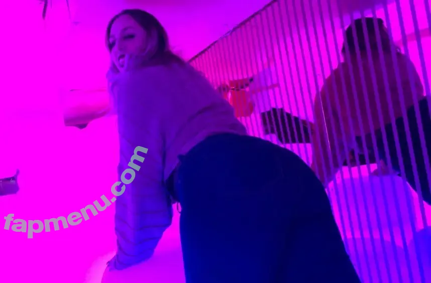 Amber Cherie nude photo #0029 (sowhatitsambzee / xPeachyPrincess)