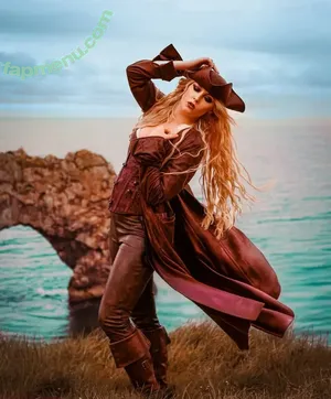 Amber Farndon / amberfarndon / amberfarndonmodel / amberjff nude photo #0105