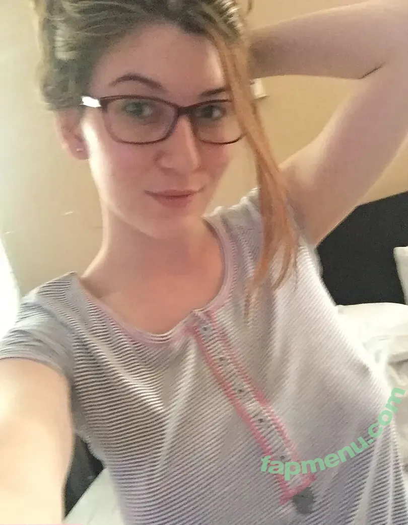 Amber Hahn nude photo #3076 (ImAmberHahn / amberfuckinghahn)