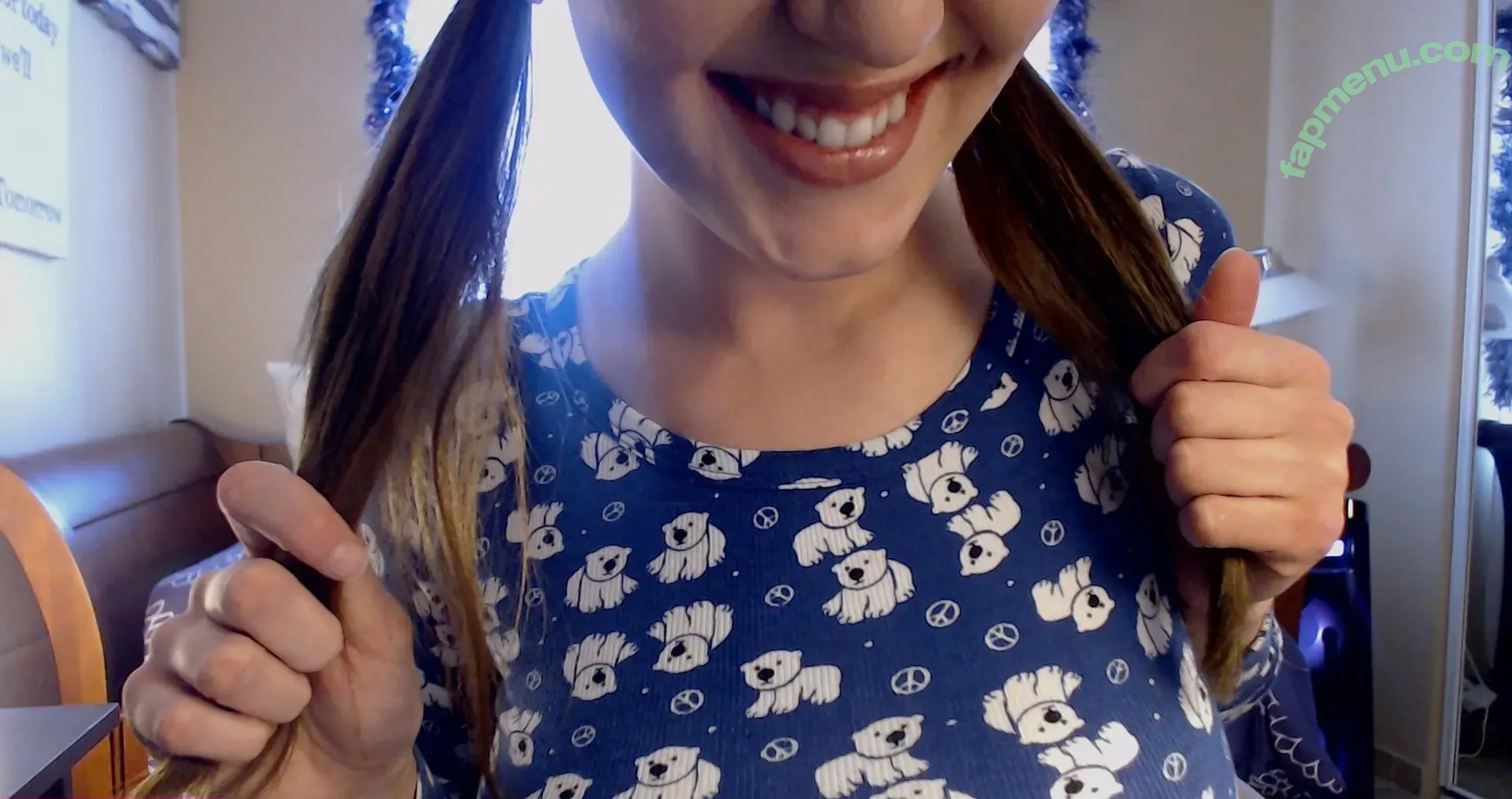 Amber Hahn nude photo #3561 (ImAmberHahn / amberfuckinghahn)