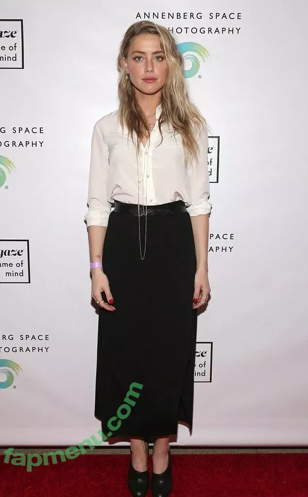 Amber Heard nude photo #0330 (Amberheard / realamberheard)