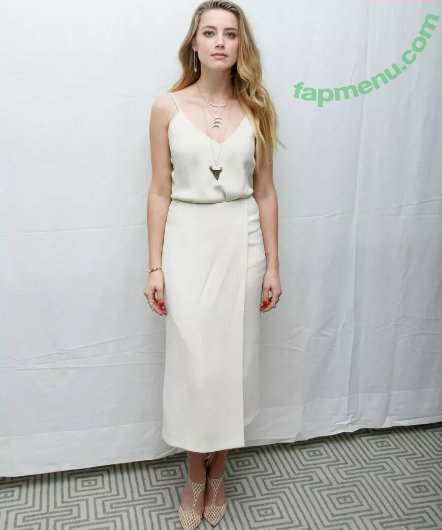Amber Heard nude photo #0365 (Amberheard / realamberheard)