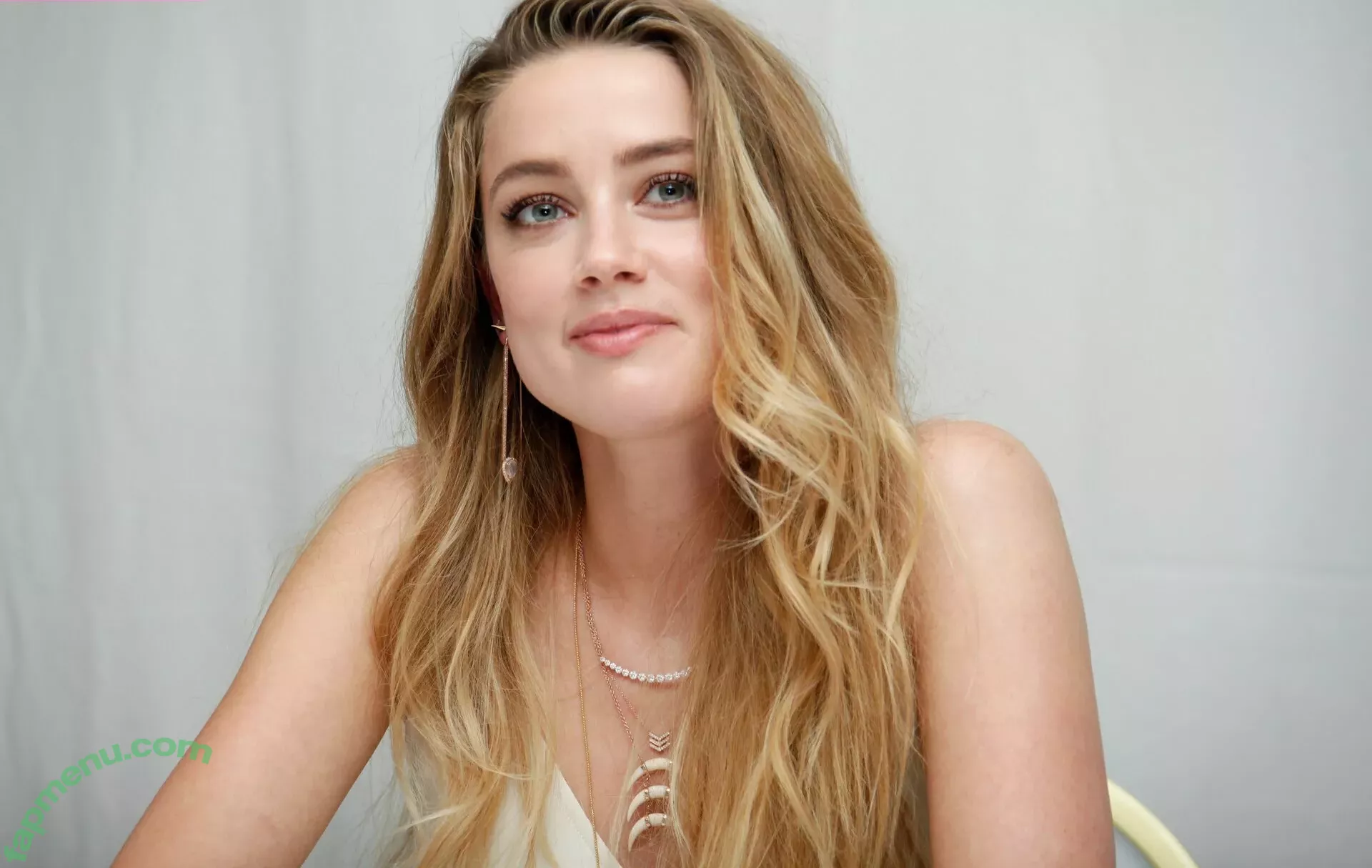 Amber Heard nude photo #0400 (Amberheard / Simp Chat / realamberheard)