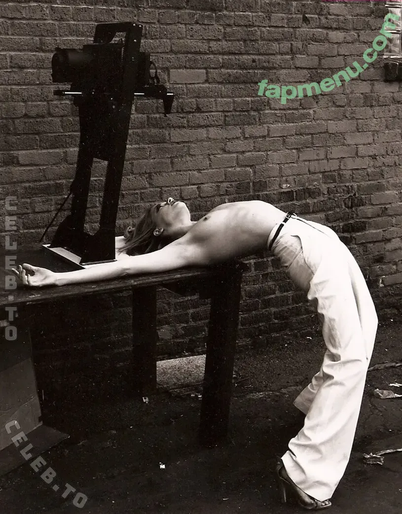 Amber Heard nude photo #1159 (Amberheard / realamberheard)