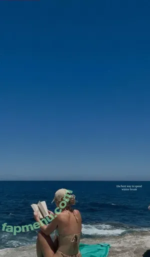 amber.mariee44 / amber.maarie nude photo #0015