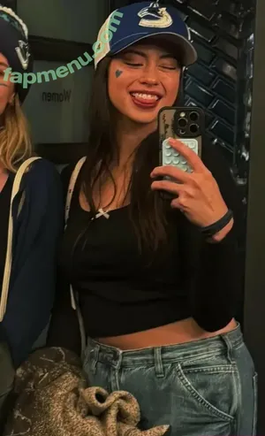 Amber Midthunder / ambermidthunder nude photo #0437