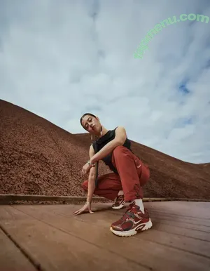 Amber Midthunder / ambermidthunder nude photo #0441