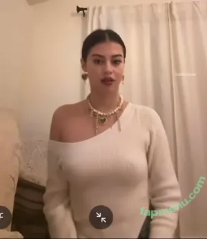 Amber Midthunder / ambermidthunder nude photo #0443