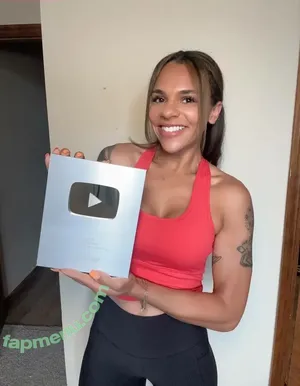 Amber Reacts / ambercharity5 nude photo #0002