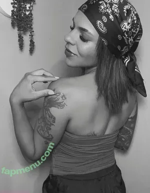 Amber Reacts / ambercharity5 nude photo #0031