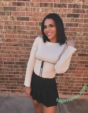 Amber Reacts / ambercharity5 nude photo #0053