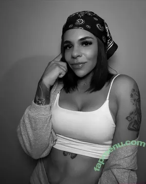 Amber Reacts / ambercharity5 nude photo #0055