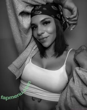 Amber Reacts / ambercharity5 nude photo #0057