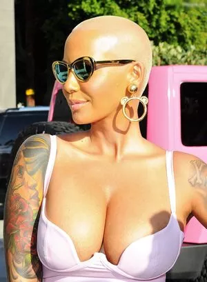 Amber Rose / McConnell / amberrose / amberrose69 / darealamberrose nude photo #0302