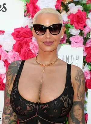 Amber Rose / McConnell / amberrose / amberrose69 / darealamberrose nude photo #0305