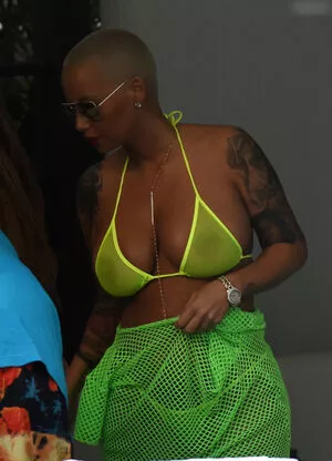 Amber Rose / McConnell / amberrose / amberrose69 / darealamberrose nude photo #0322