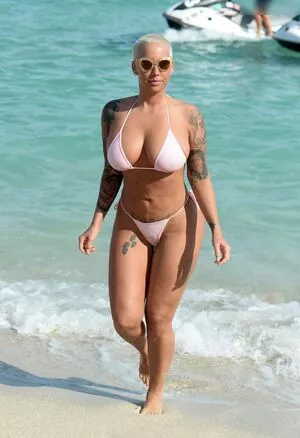 Amber Rose / McConnell / amberrose / amberrose69 / darealamberrose nude photo #0361