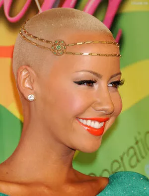 Amber Rose / McConnell / amberrose / amberrose69 / darealamberrose nude photo #0377