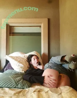 Amber Smith / freerangeamber / officallyfreerangeamber / officiallyfreerangeamber nude photo #0016