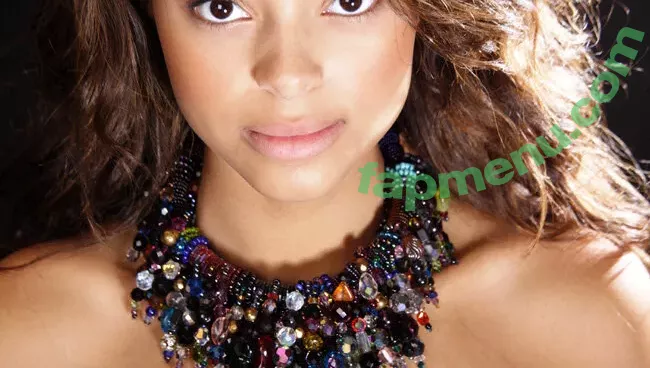 Amber Stevens West nude photo #0012 (amberonistevenswest / amberstevens)