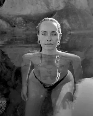 Amber Valletta / ambervalletta nude photo #0007