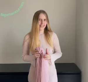 nude photo #0009
