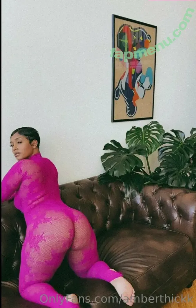 amberthickk nude photo #0079 (aamberb__ / hellathick)