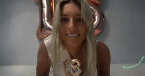  nude photo #0005