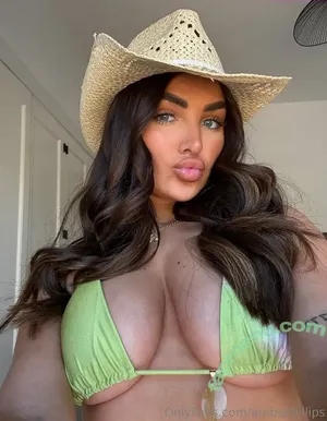 ambsphillips / Amber Phillips nude photo #0108