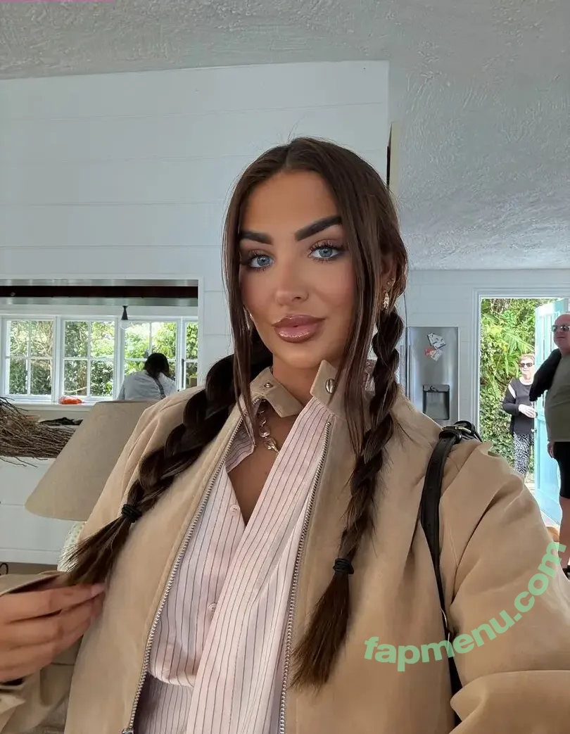 ambsphillips nude photo #0156 (Amber Phillips)