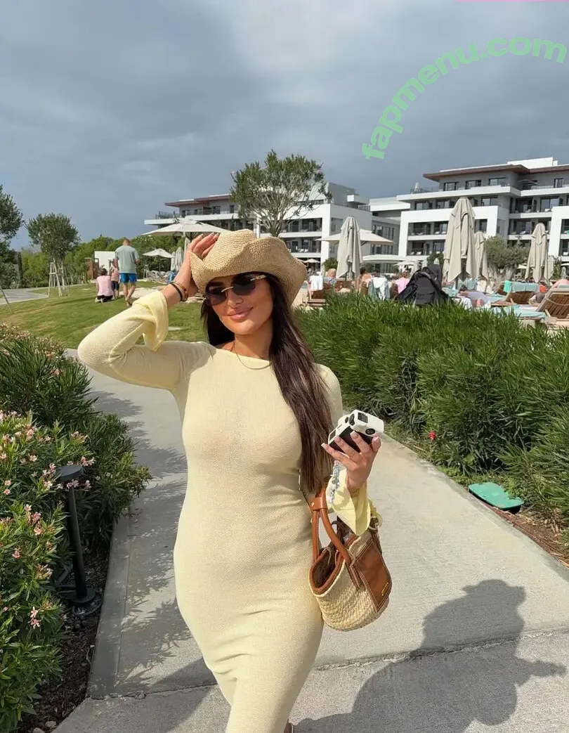 ambsphillips nude photo #0298 (Amber Phillips)