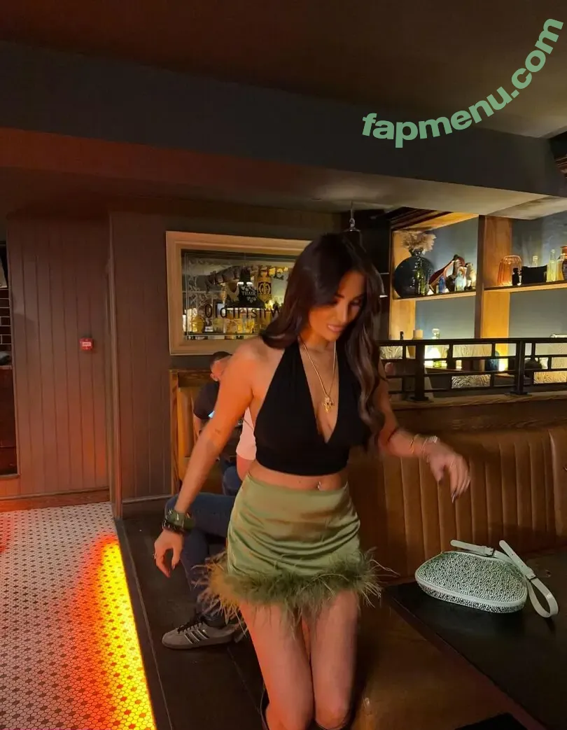 ambsphillips nude photo #0313 (Amber Phillips)