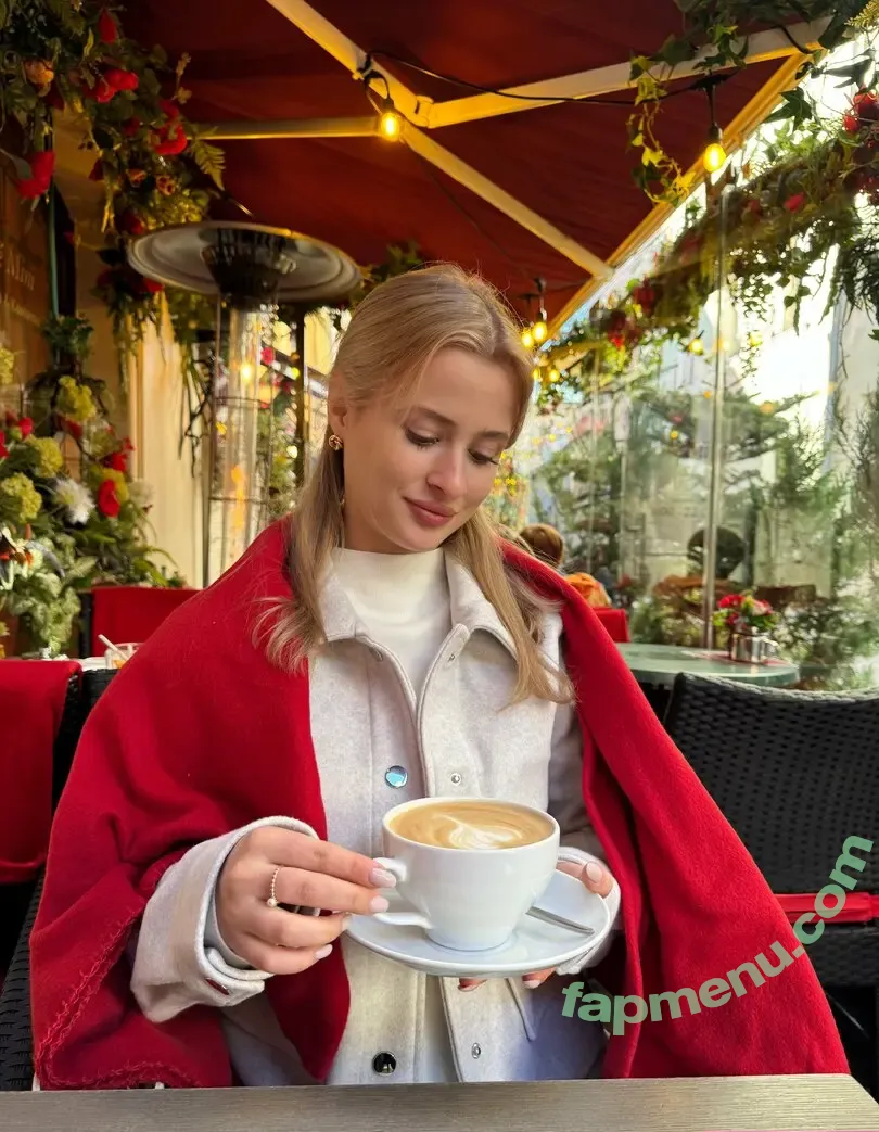 amel.lia nude photo #0117 (Amelia / Mia / lyameylya)