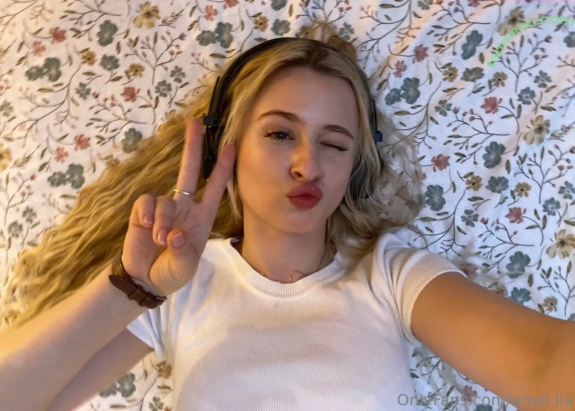 amel.lia nude photo #0118 (Amelia / Mia / lyameylya)