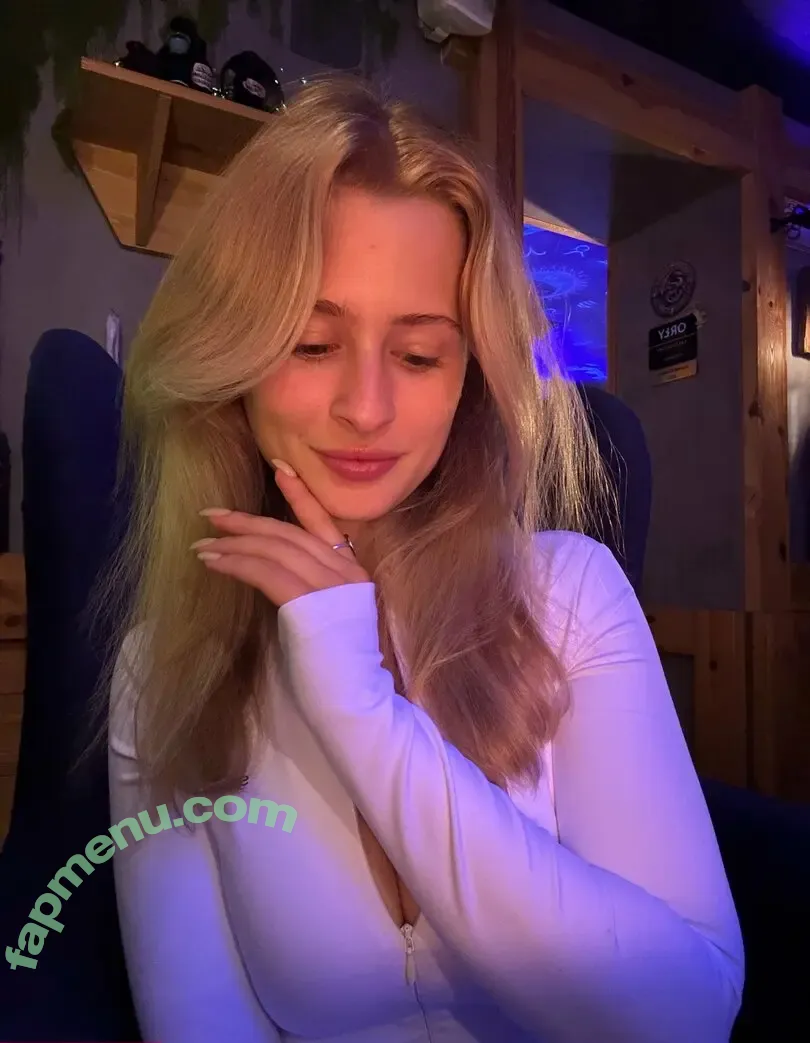 amel.lia nude photo #0123 (Amelia / Mia / lyameylya)