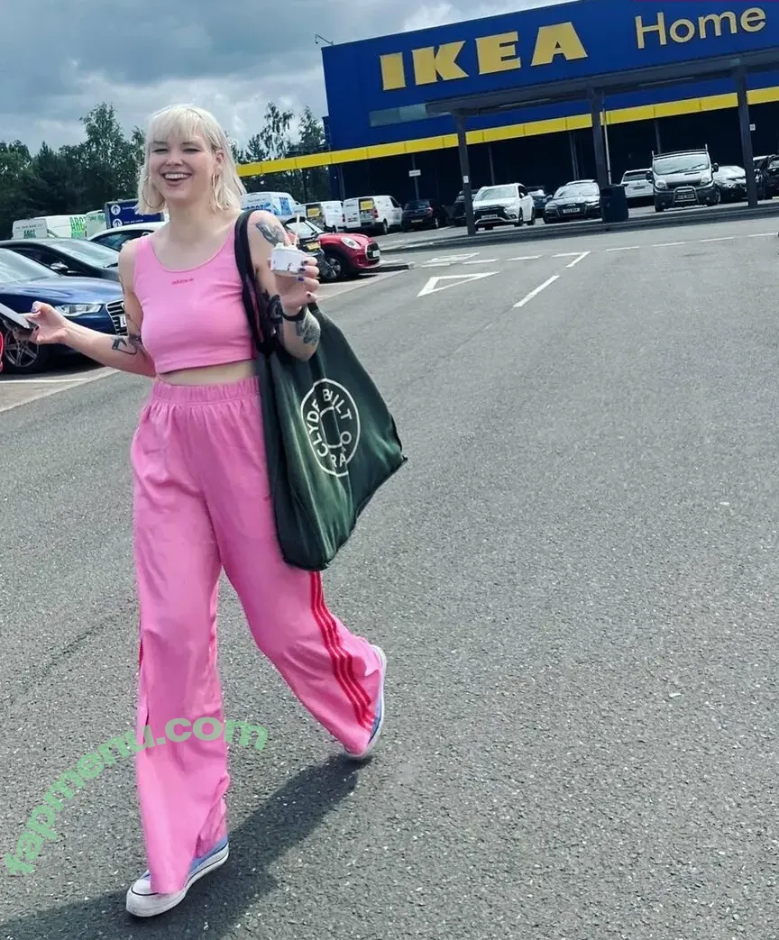 Amelia Bayler nude photo #0012 (Scottish Comedian / ameliabayler / ameliasnack)