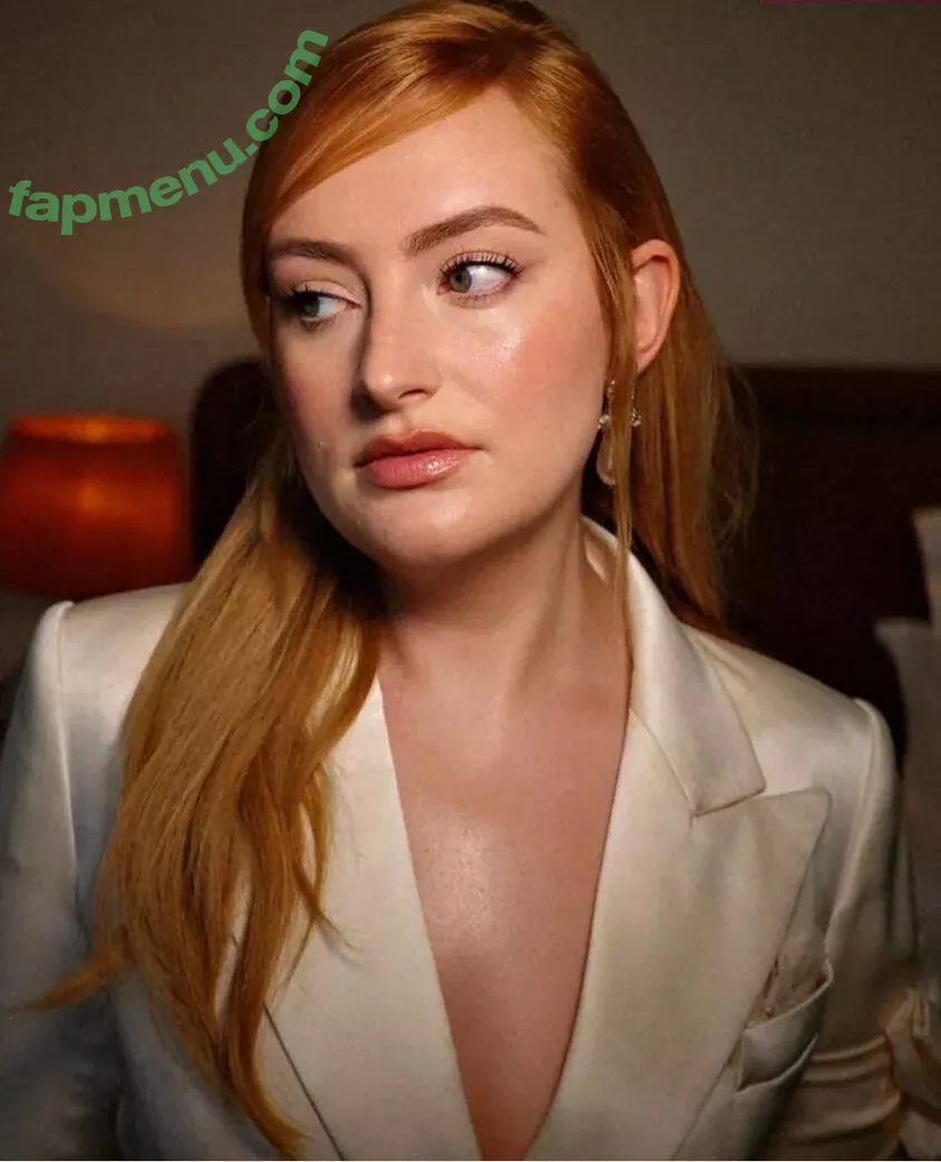 Amelia Dimoldenberg nude photo #0204 (ameliadimz / emilynudess)