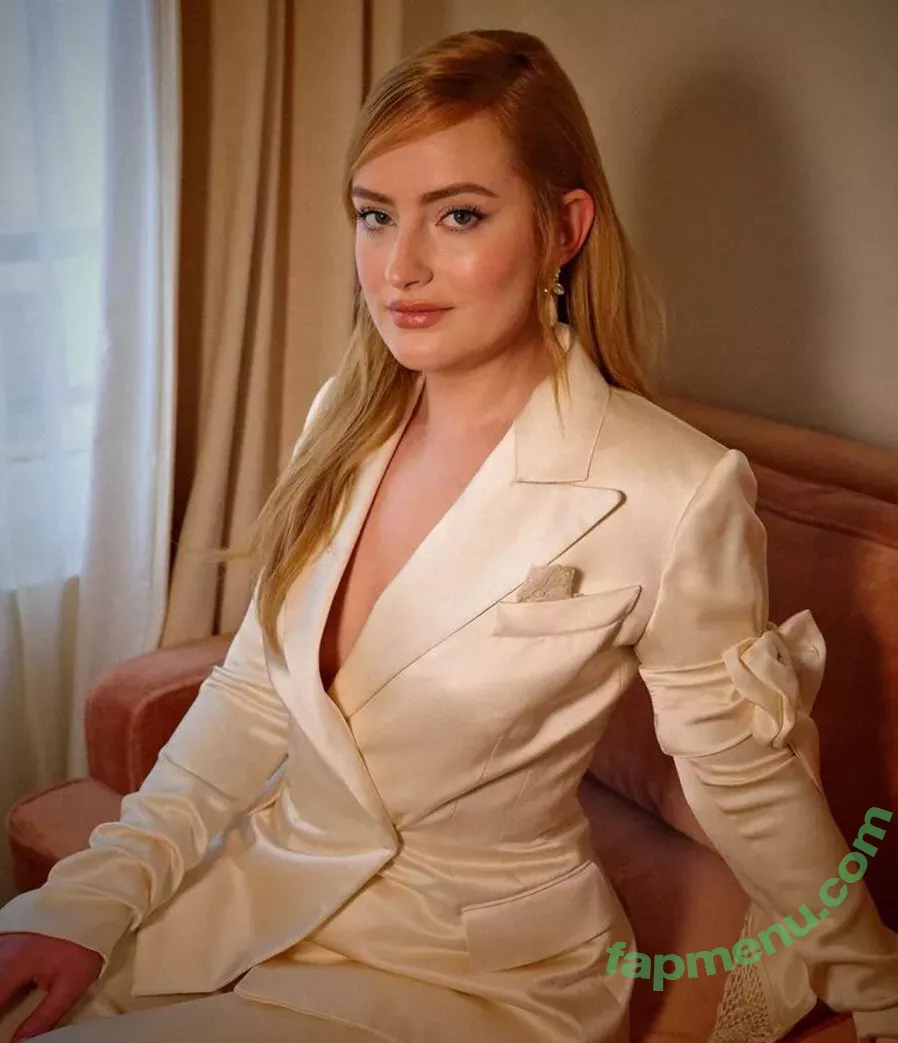 Amelia Dimoldenberg nude photo #0206 (ameliadimz / emilynudess)