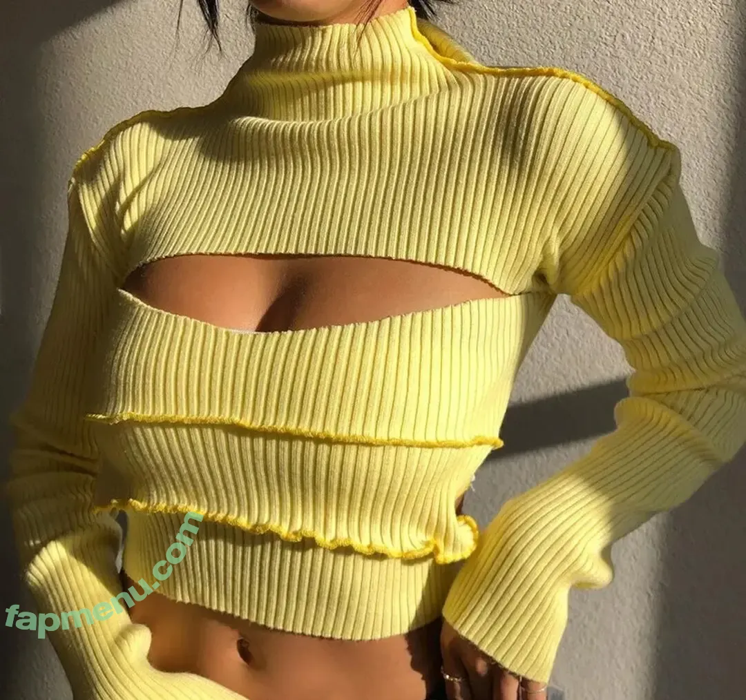 Amelia Dimoldenberg nude photo #0610 (ameliadimz / emilynudess)