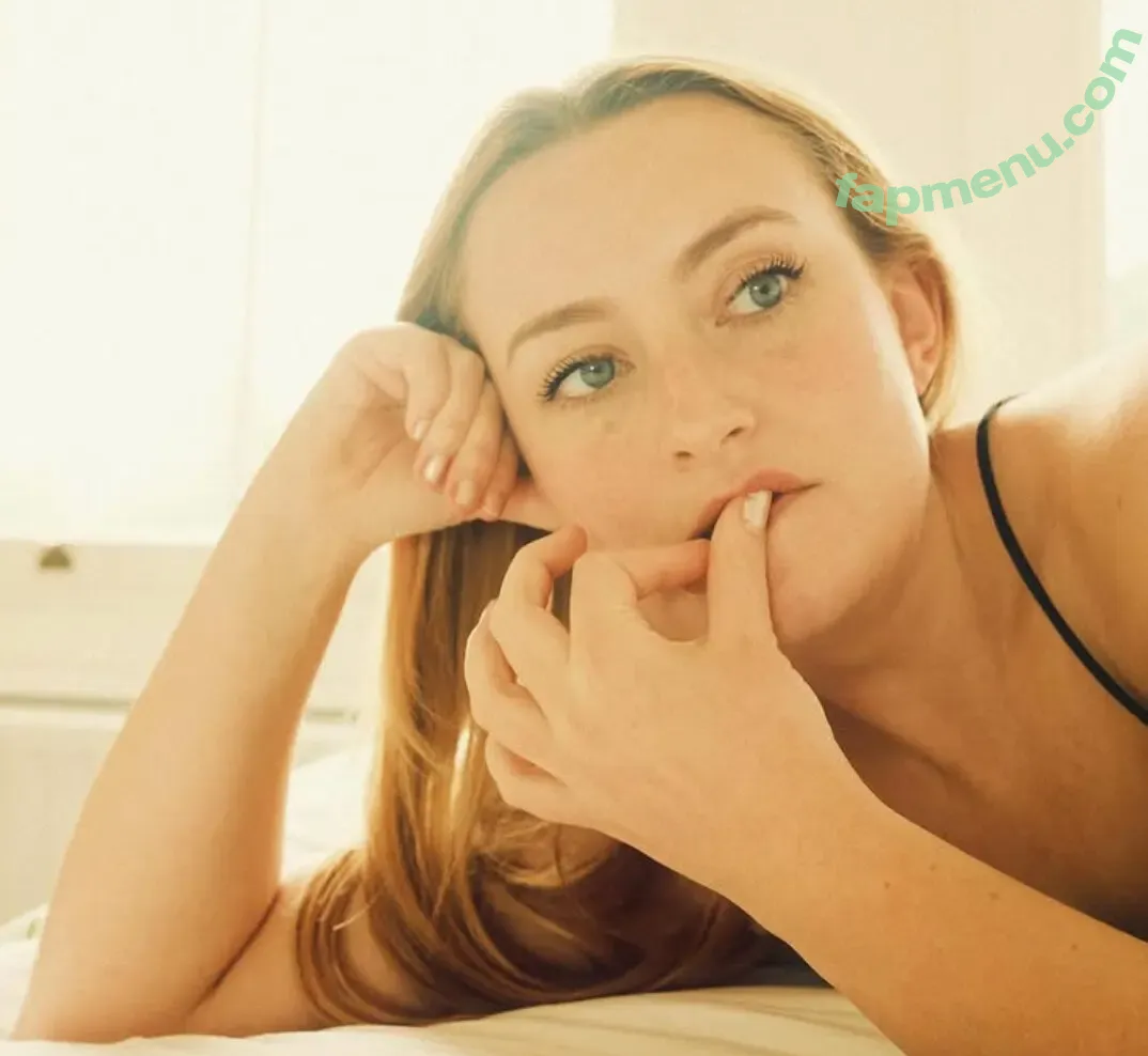 Amelia Dimoldenberg nude photo #0653 (ameliadimz / emilynudess)