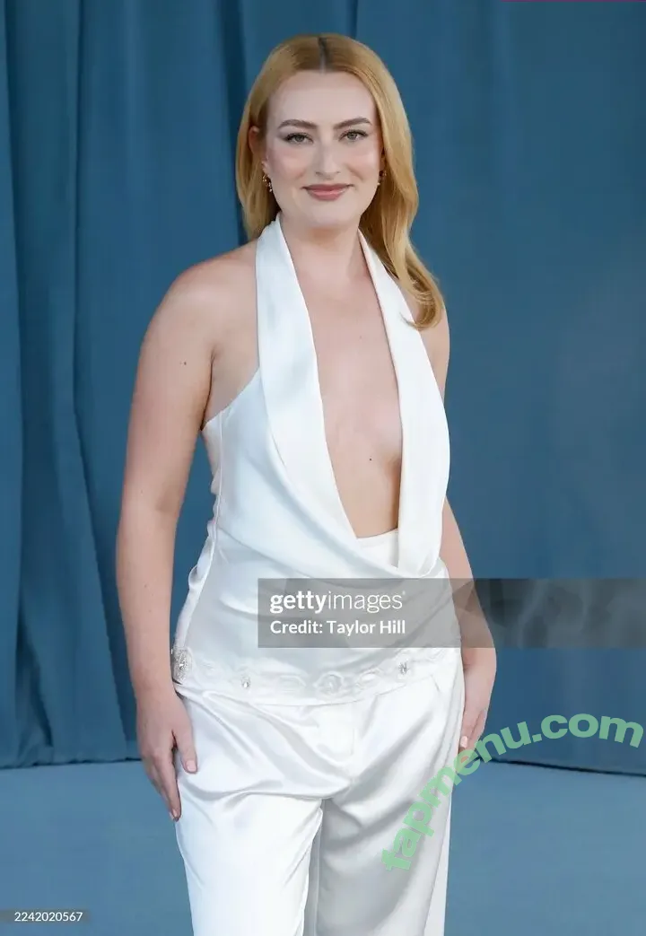 Amelia Dimoldenberg nude photo #0745 (ameliadimz / emilynudess)