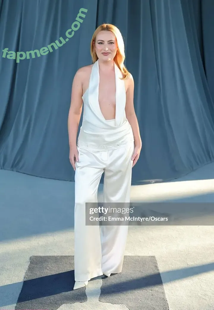 Amelia Dimoldenberg nude photo #0751 (ameliadimz / emilynudess)