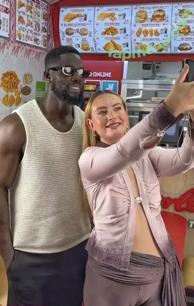 Amelia Dimoldenberg nude photo #0797 (ameliadimz)